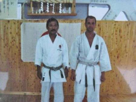 Joerg Gantert zusammen mit dem Karatetrainer Shihan Kurasako